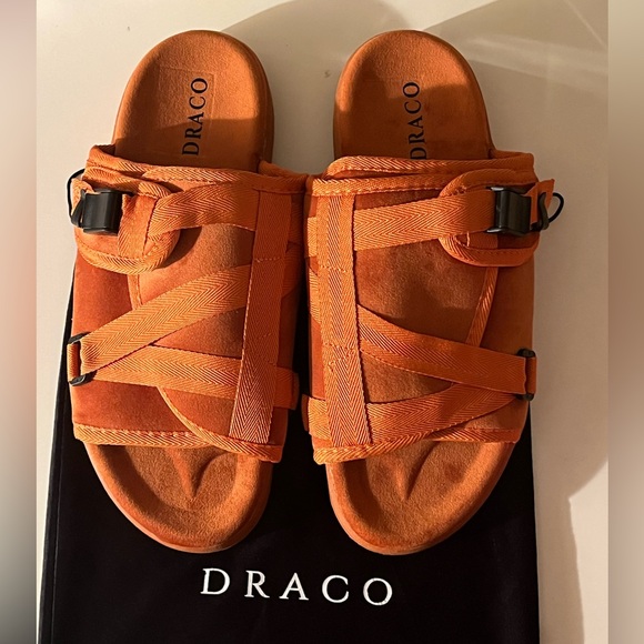 Draco ~ Luxurious Slides - Picture 10 of 10